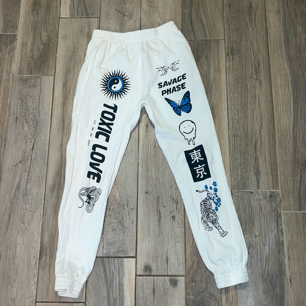 Adika sweatpants